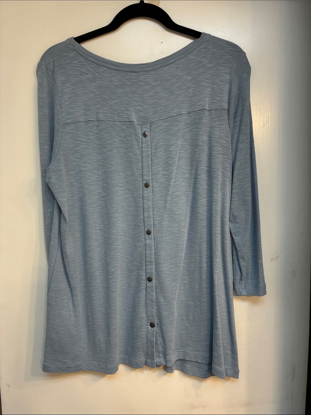 J. Jill Light Blue Button-Back Long Sleeve Tee